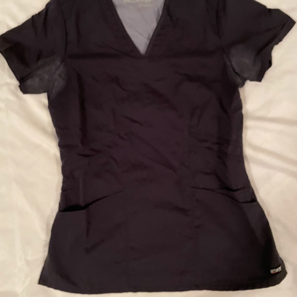 8 Scrub Pants and 2 Matching Scrub Tops - Cherokee and Grey's Anatomy - Picture 10 of 11